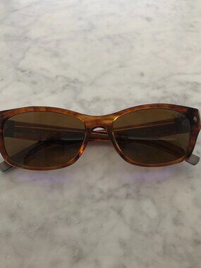 NEW TOMMY BAHAMA SUNGLASSES MODEL TB20SP IN DARK TORTOISE COLOR